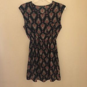 Printed summer dress size small! Navy pattern